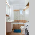 Lagadi 6 *